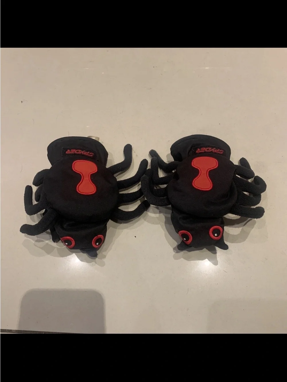 Spyder Kids Black and Red Spider Ski Mittens Plush Novelty Pair